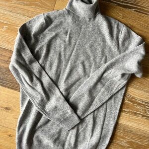 Massimo Dutti Light Gray Turtleneck Sweater